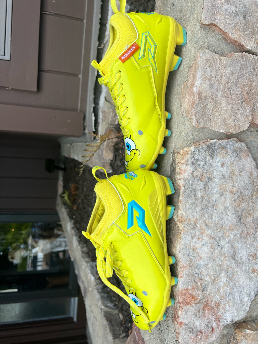 Youth Spongebob Phenom Elite Quantum Speed 2.0 football cleats